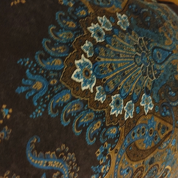 💙 Briggs Skirt - Picture 5 of 13